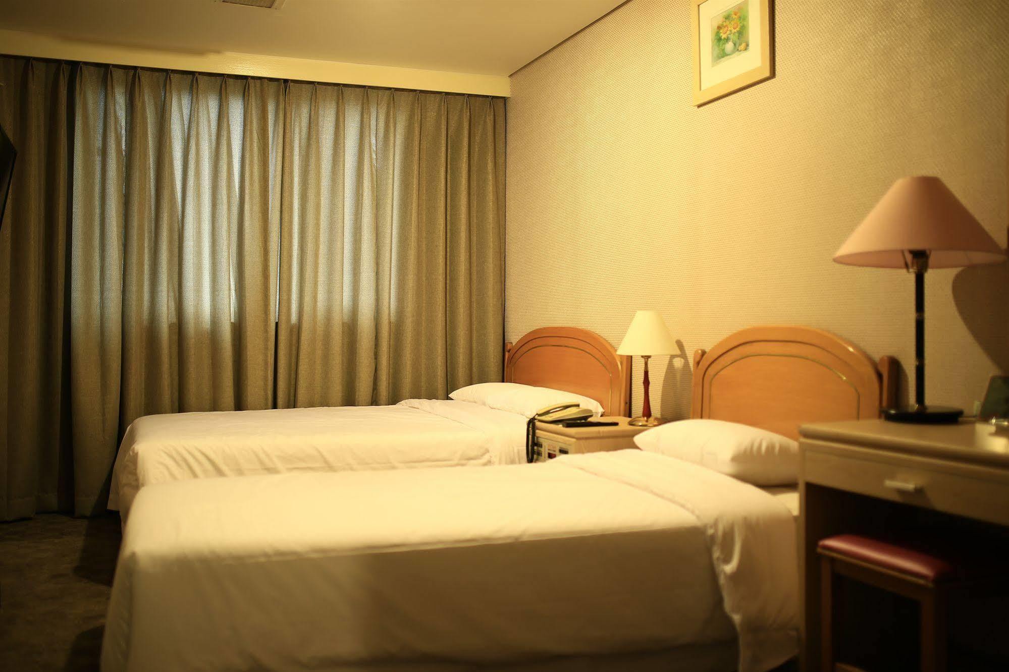 Brown Hotel Seul Esterno foto